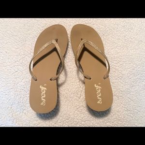 Reef Thong Wedge Sandal Size 9